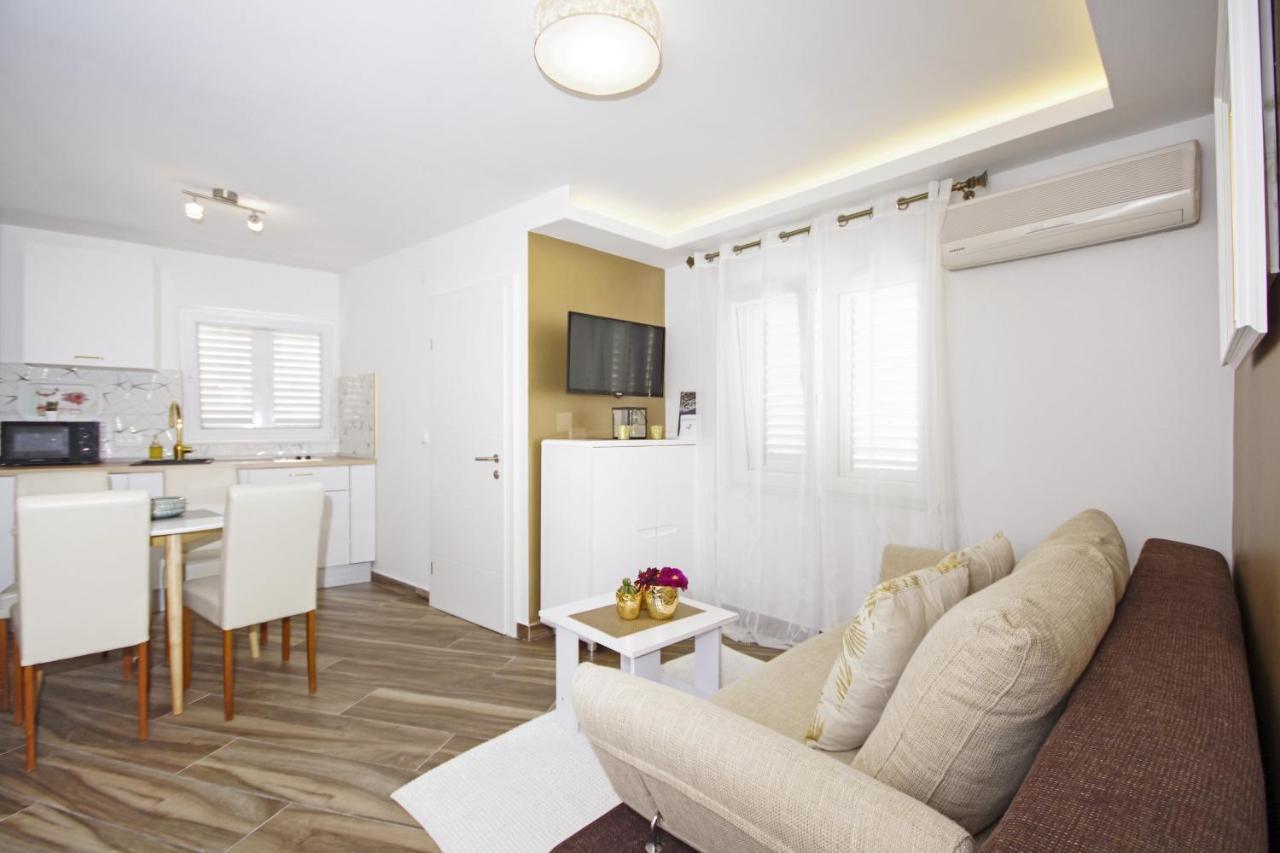 Apartments By The Sea Baska Voda, Makarska - 17570 Esterno foto